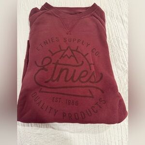 Brand NEW Etnies Crew Sweatshirt! Size MED! Timeless Color! Core Skate Brand!
